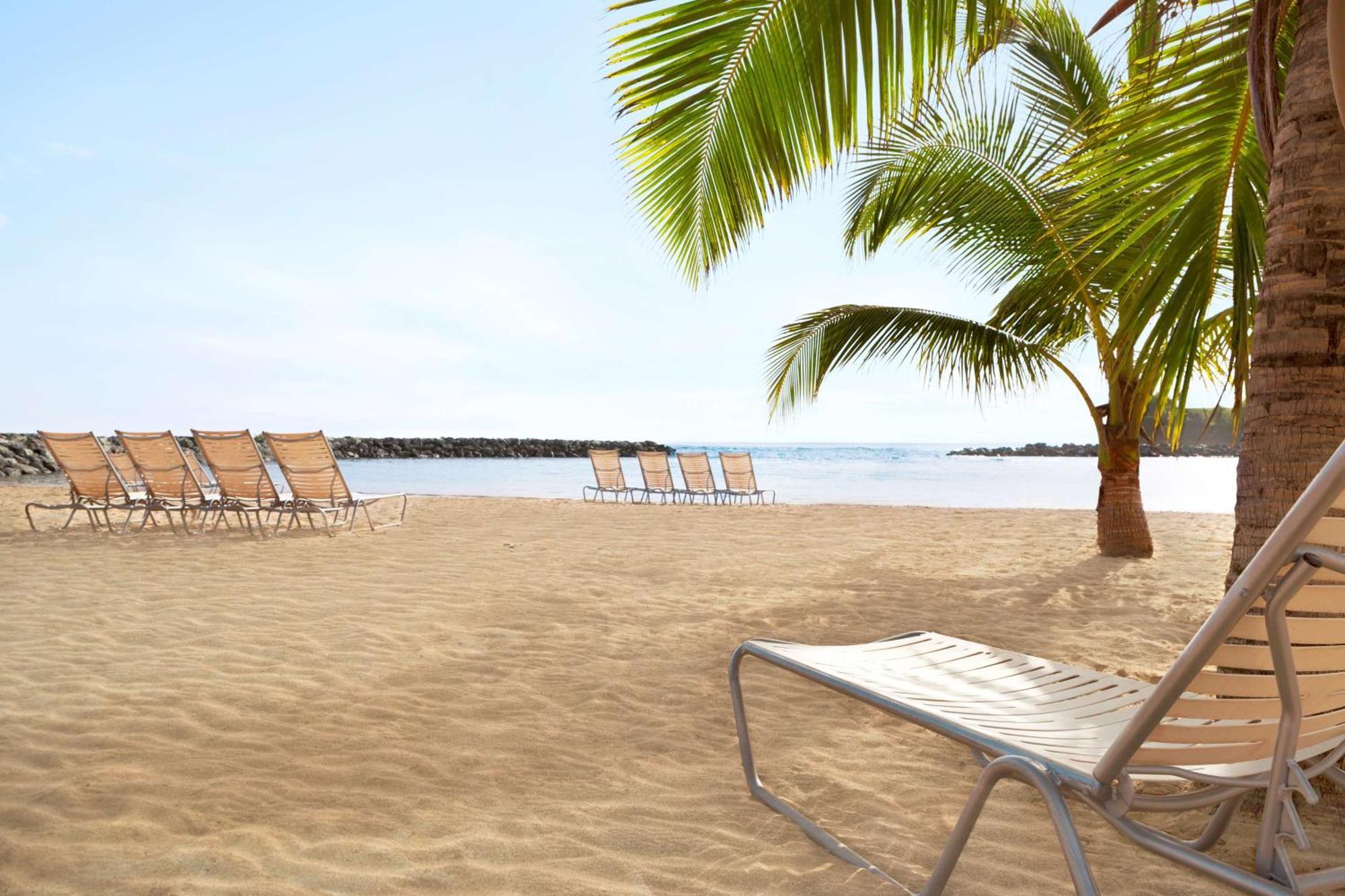Embassy Suites By Hilton Dorado Del Mar Beach Resort Esterno foto